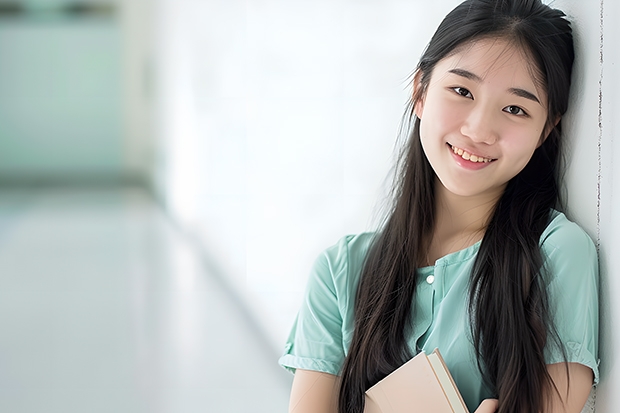 2024新疆大学研究生学费多少钱一年